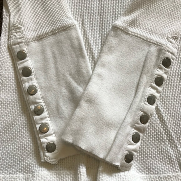 Free People Damsel Snap Cuff Thermal, white - Picture 3 of 8